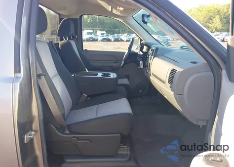 2009 Chevrolet Silverado 1500 Work Truck z USA, uszkodzony, nr VIN 1GCEK14019Z205979